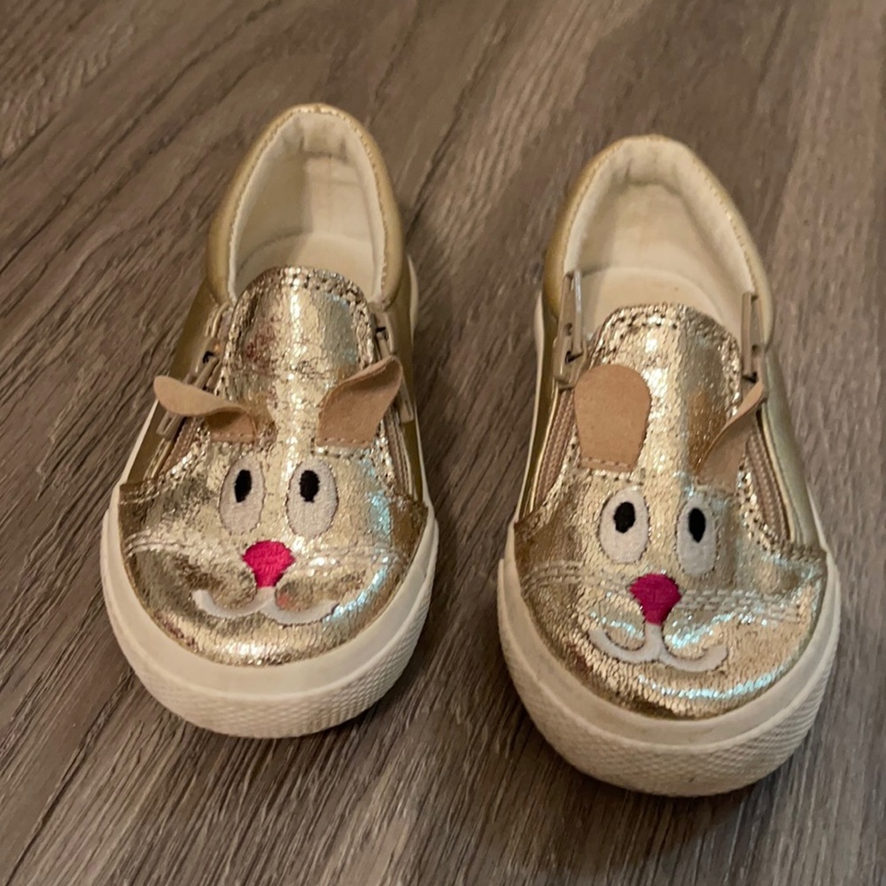 Gold bunny slide on sneaker size 6